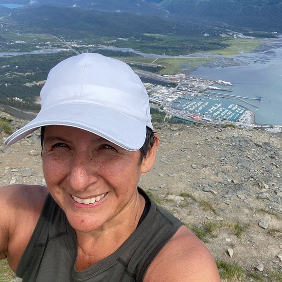 Meet your Posher, Lisa - Picture 5 of 5